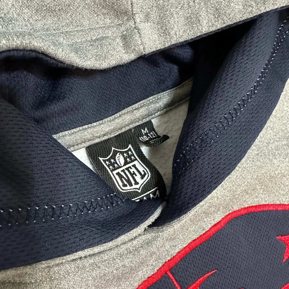 NFL New England Patriots Boy’s Logo Front Hoodie Sweatshirt Size Medium